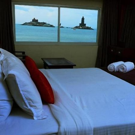Hotel Sea Face Канниякумари Экстерьер фото