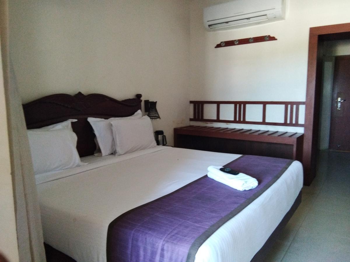 Hotel Sea Face Канниякумари Экстерьер фото